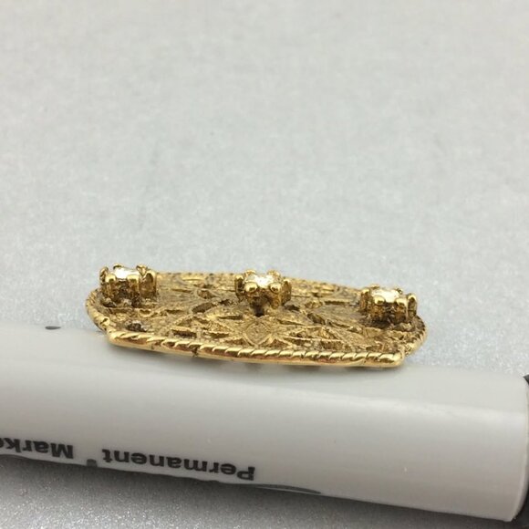 Vintage Antiqued Goldtone Metal Filigree Open Work Clear Rhinestone Brooch Pin - Picture 5 of 9